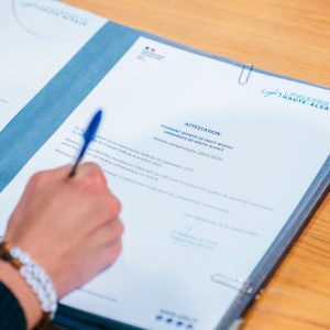 Cérémonie de signature des contrats d'étudiants sportifs de haut niveau - 50 ans UHA